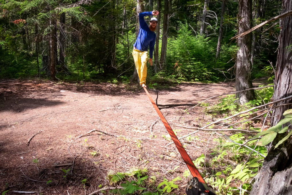 How to Choose a Slackline - GearLab
