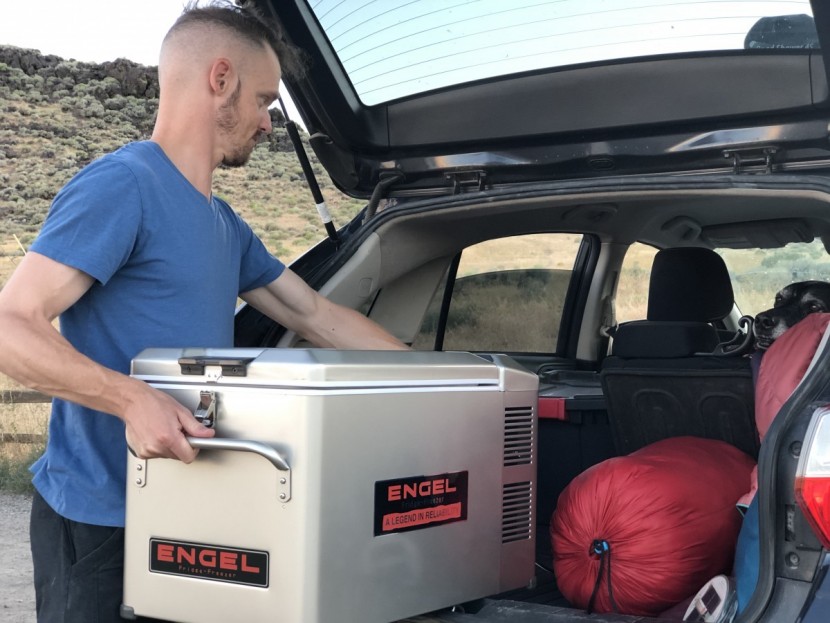 engel platinum mt35 - though not light, the large, heavy-duty handles of the engel help...