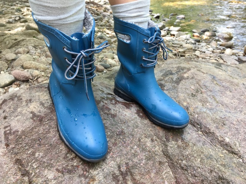 bogs amanda plush - slightly baggy in the shaft and in the footbox, these boots run a...