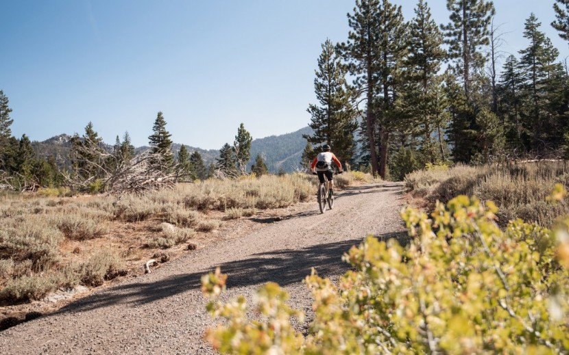 santa cruz hightower cc xo1 - the hightower&#039;s supportive vpp pedal platform is excellent. the...