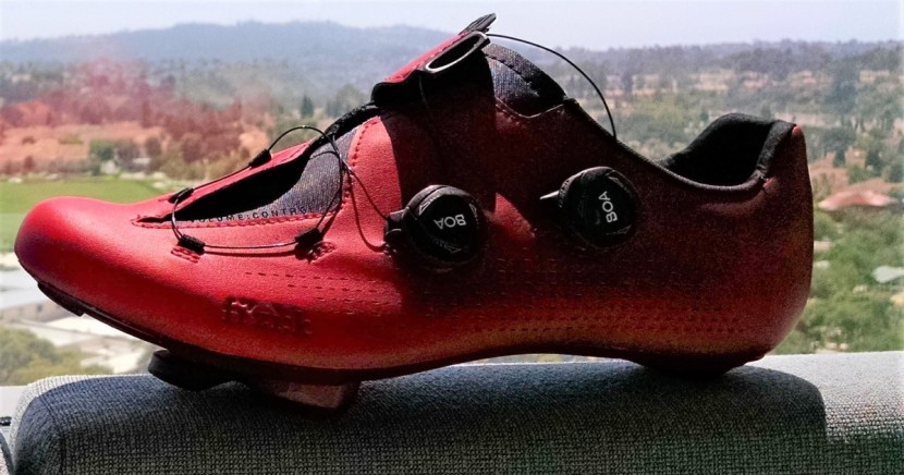 fizik r1 infinito - the fizik infinito r1 comes in at 20.0 ounces in a pair of men&#039;s...