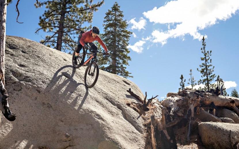schwalbe nobby nic addix - testing the braking traction of the nobby nic on some granite slabs.