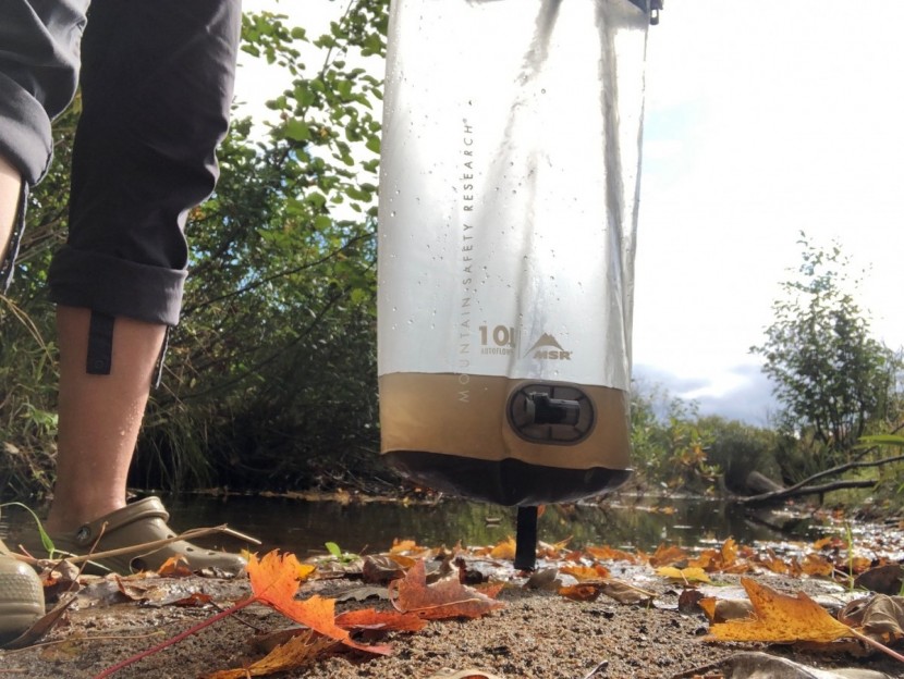 msr autoflow xl - a look at how much water you can get in about 8 inches of water, in...