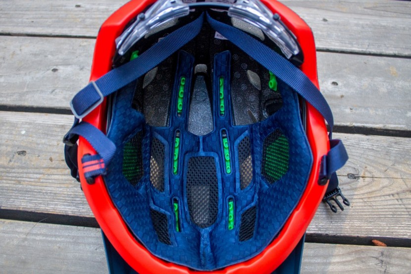 kali protectives maya 2.0 enduro - ample padding helps this model's comfort despite the less-refined...