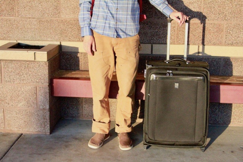 travelpro platinum magna 2 26&quot; - simple and sleek...perfect for the business traveler.