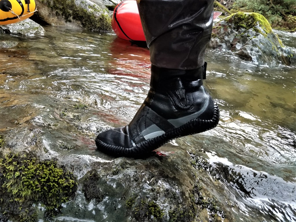 How to Choose Men's Water Shoes - GearLab