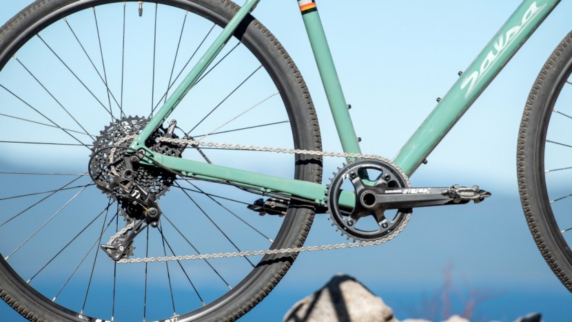 salsa journeyer apex 1 700 - testers were pleasantly surprised by the performance of the sram...