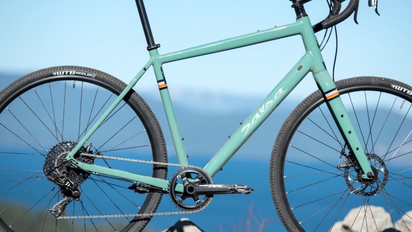 salsa journeyer apex 1 700 - it&#039;s nothing especially fancy, but the aluminum frame has a nice...