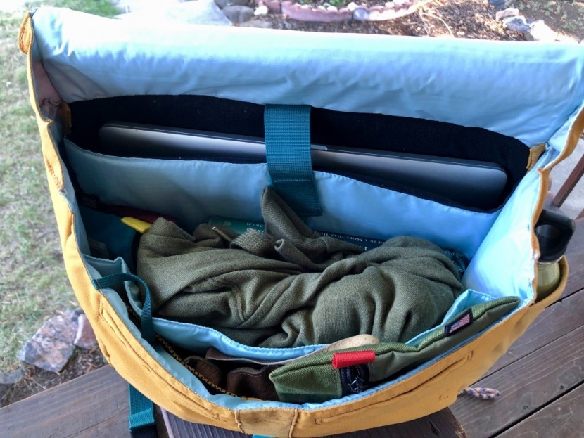 cotopaxi chuspa - this is a large and lightweight bag, but it left us unsatisfied...