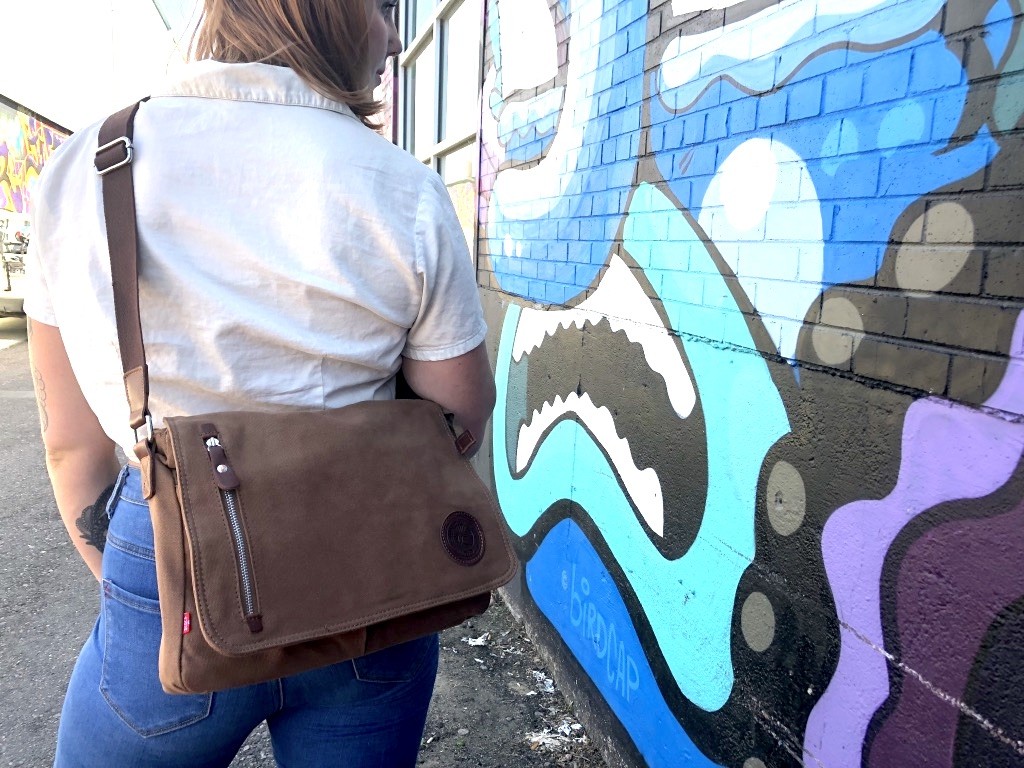 egoelife canvas - casual and comfortable, the unassuming egoelife is super cheap and...
