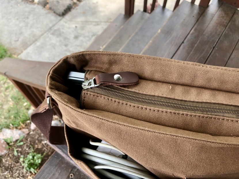 egoelife canvas - we fit a 13&quot; laptop in the egoelife but there&#039;s no dedicated sleeve...