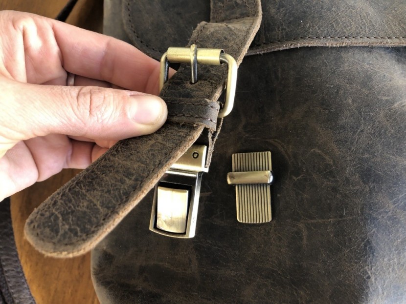 komal c buffalo hunter - the clasp hidden under the buckle of the buffalo hunter.