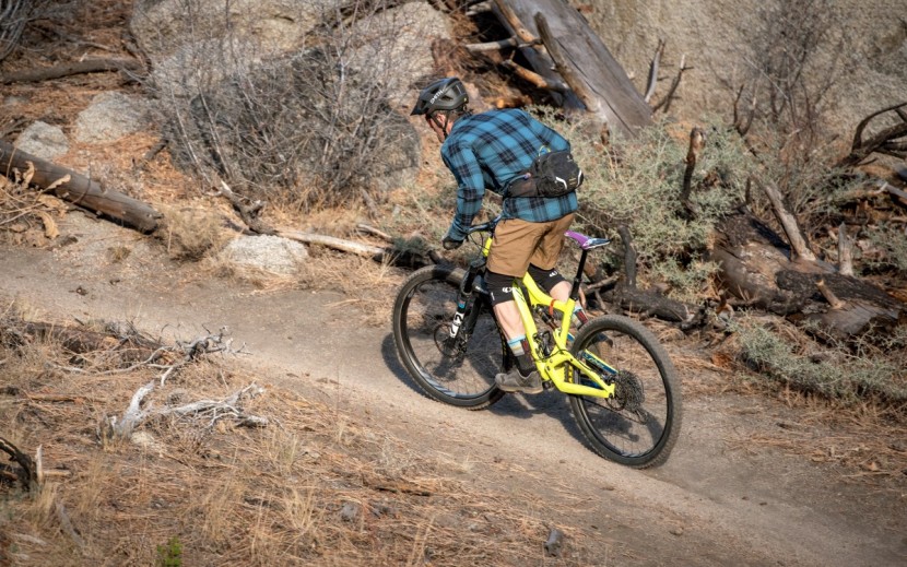 ibis s35 logo carbon boost - the s35 carbon logo wheels lag a little in the freehub engagement...