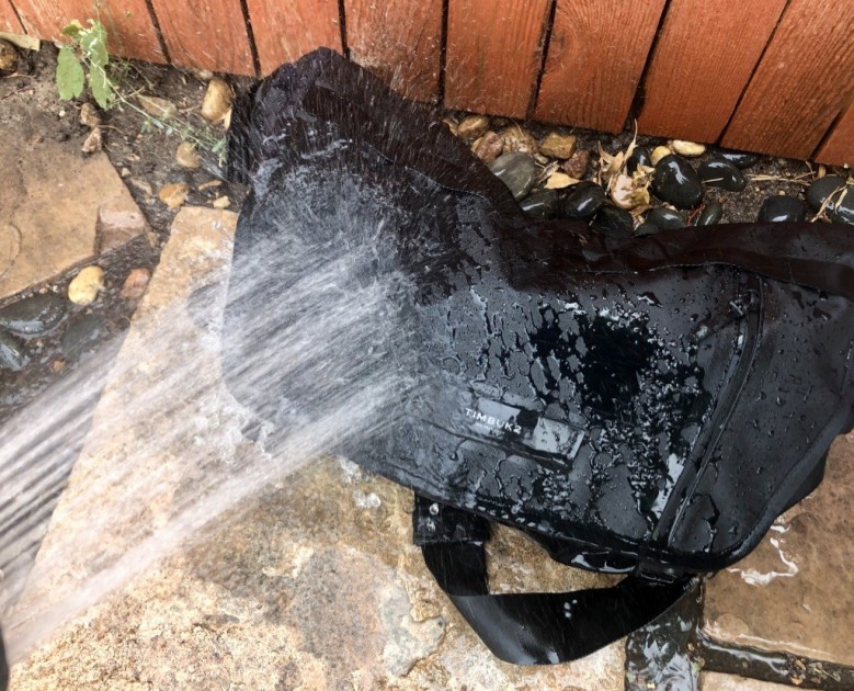 timbuk2 especial stash - water and dirt have nothing on this bag, it&#039;s as adventure-ready as...