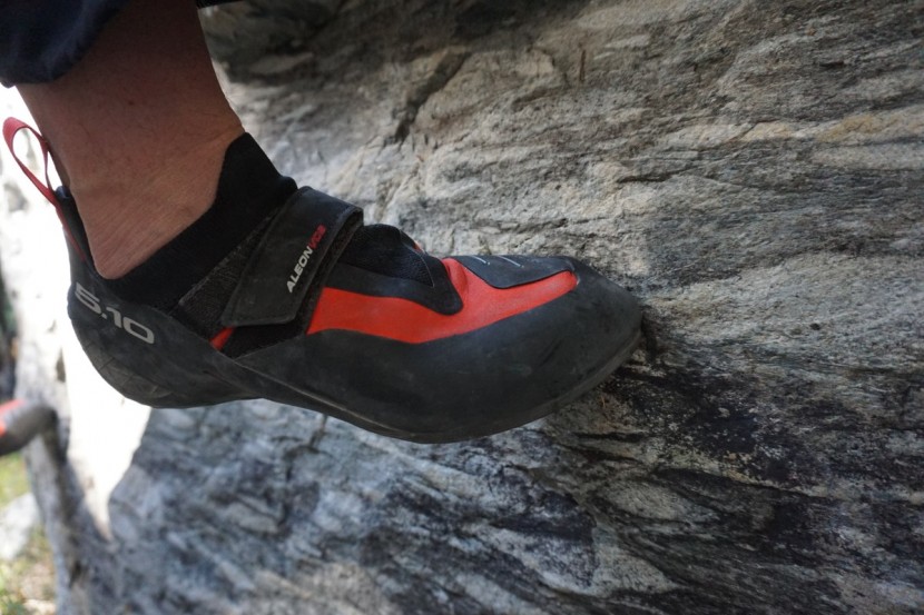 FIVE TEN - adidas five ten アレオン　ほぼ新品　US6 Amazon.com | Five Ten Aleon Climbing Shoes Men's, Red, Size