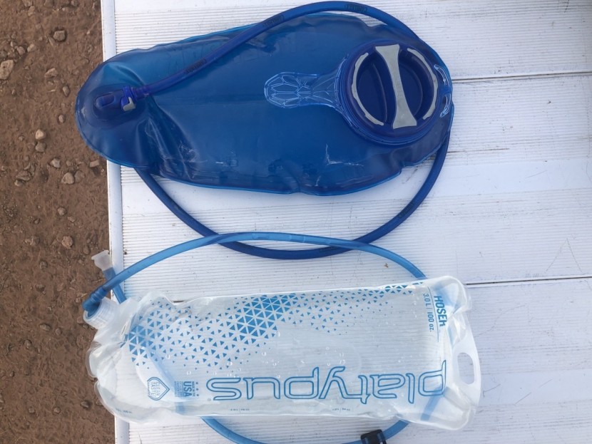 platypus hoser - a look at the profile relative to another wider hydration bladder...