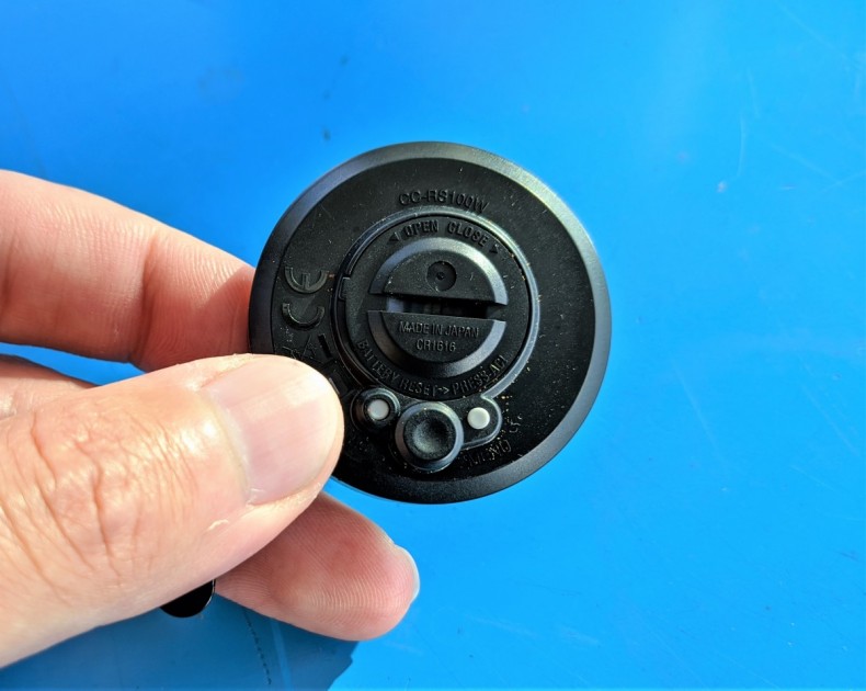 cateye quick - two back buttons and a single button on the front mean each button...