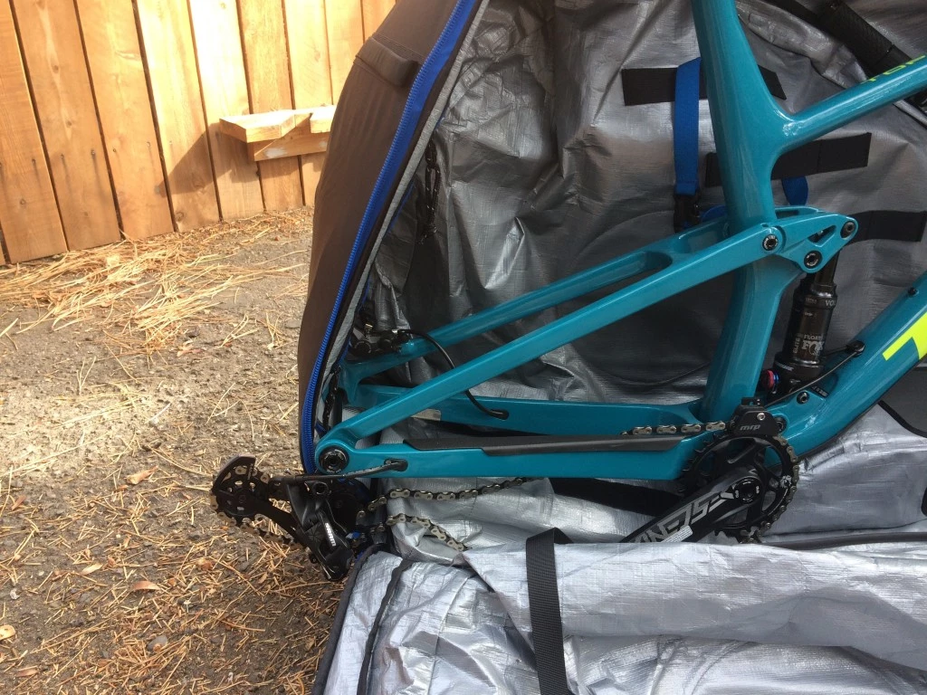 thule round trip traveler bike travel case review - our rear derailleur hung out of the case by approximately 4-inches.