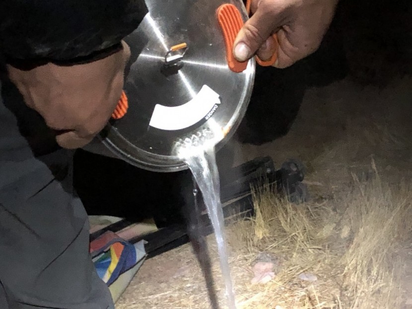 gsi outdoors glacier basecamper - the built-in strainer comes in handy! if only the pot handles didn&#039;t...