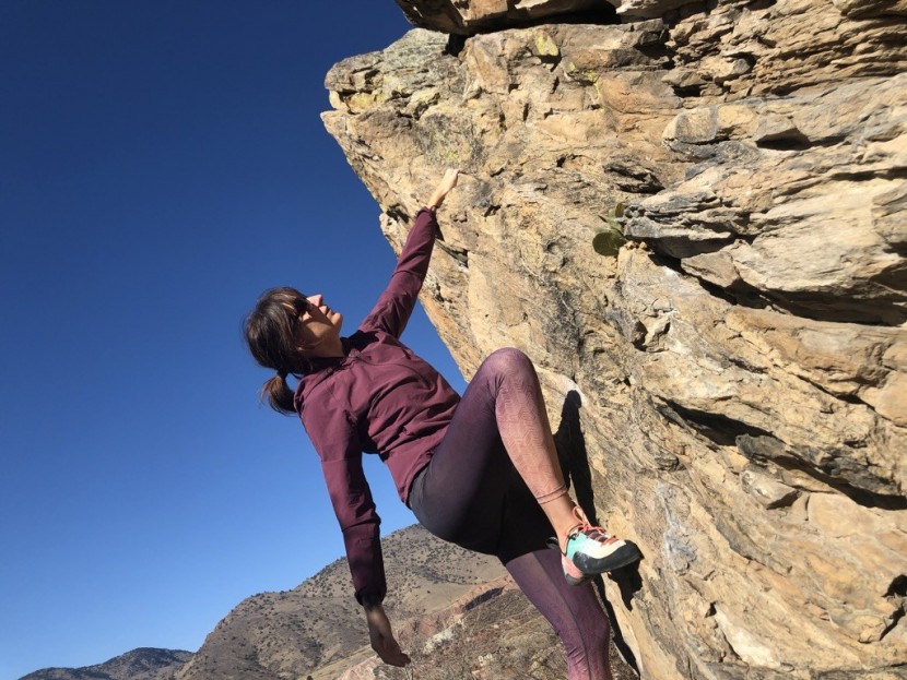 kuhl travrse pullover for women - movement is easy and comfortable in the travrse.