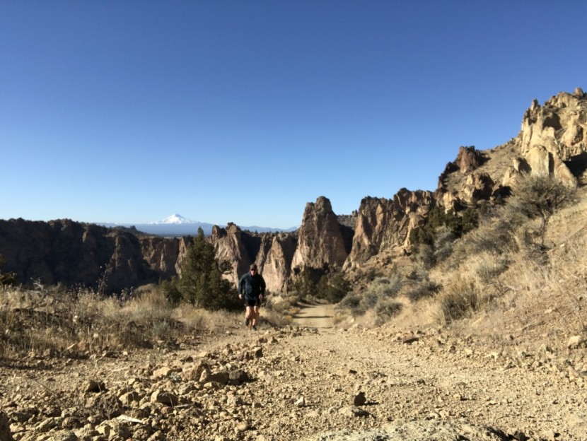 arc&#039;teryx proton lt hoody - running uphill in hot weather while wearing insulated jackets, all...