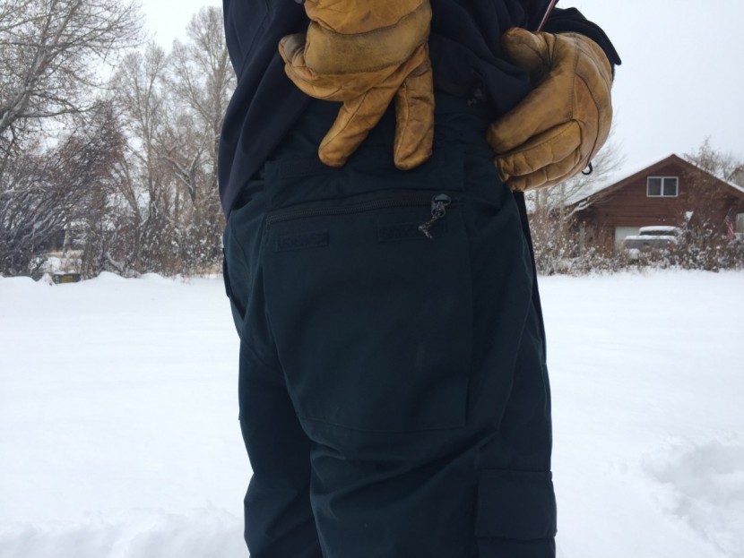 columbia ridge to run iii - the zippered pockets on the ridge to run iii are not waterproof.