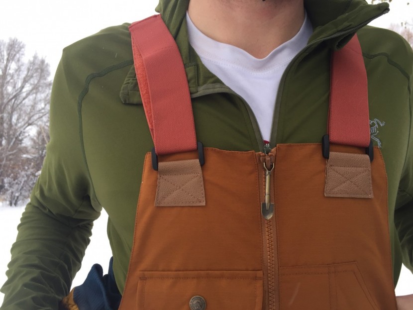 picture organic clothing yakoumo bib - the bib rides high and captures lots of torso warmth.