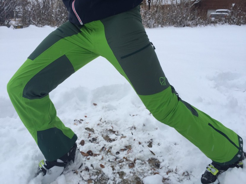 norrona lyngen windstopper hybrid - the svelte fit and unique styling of the norrona lyngen hybrid.