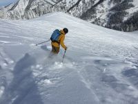 Powder skiing in the Sabre AR jacket.