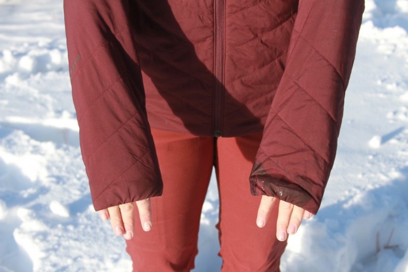 black diamond first light stretch hoody for women - the arms and torso are quite long.