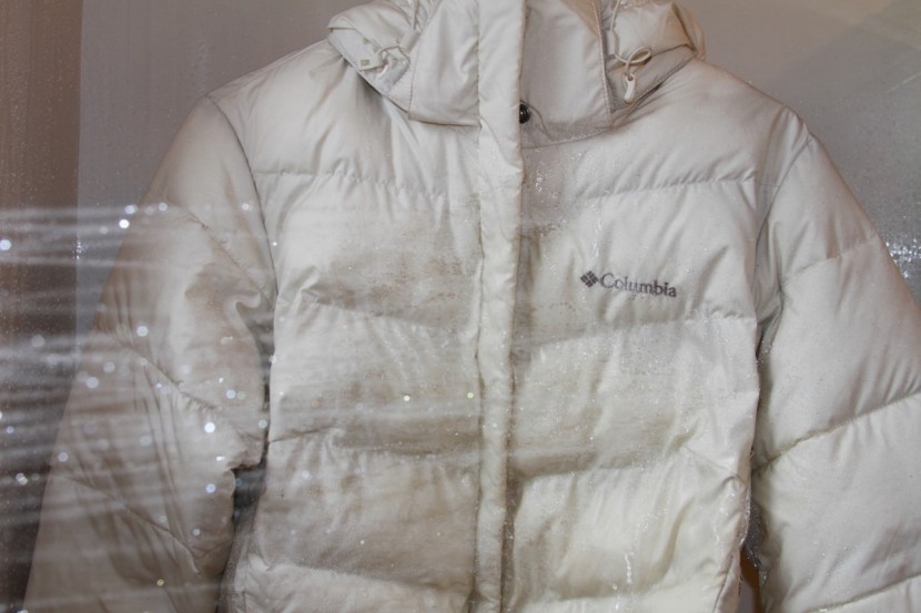 columbia peak to park for women - here we subject this jacket to our water tests. water starts to...