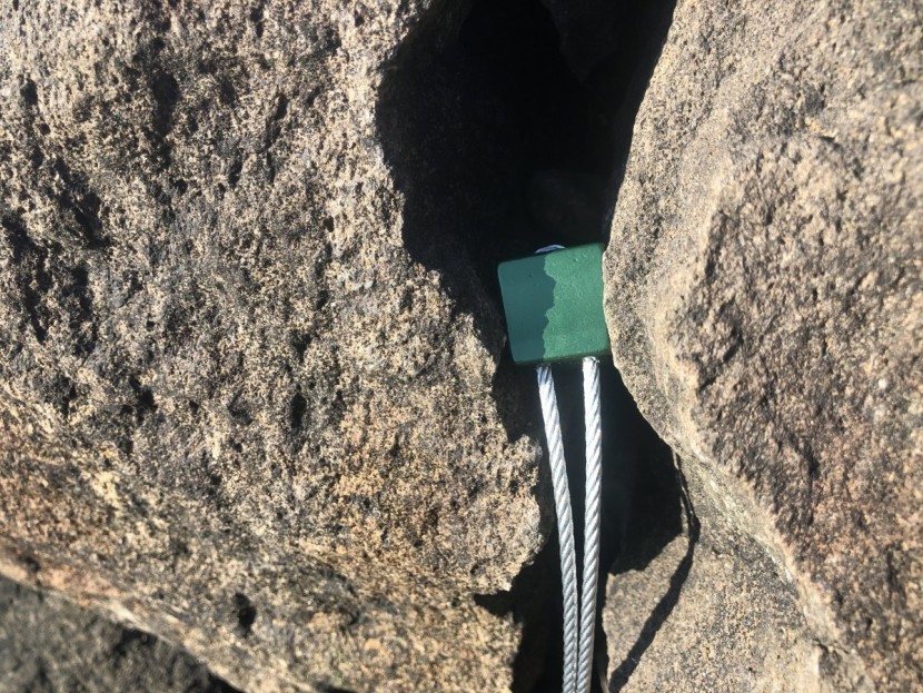 cypher huevo - this photo shows a huevo placed along its less common, secondary...