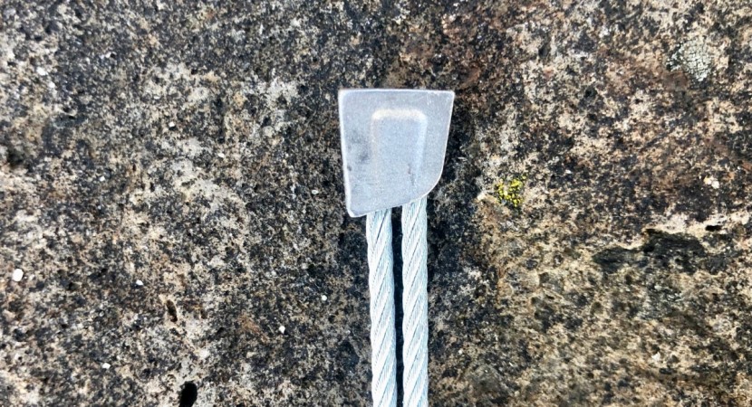 black diamond offset micro - it's not like these don't work in more parallel-sided cracks but...