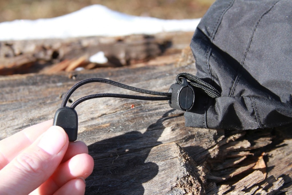 ski gloves womens - pull cords with large tabs on the dakine camino make it easier to...