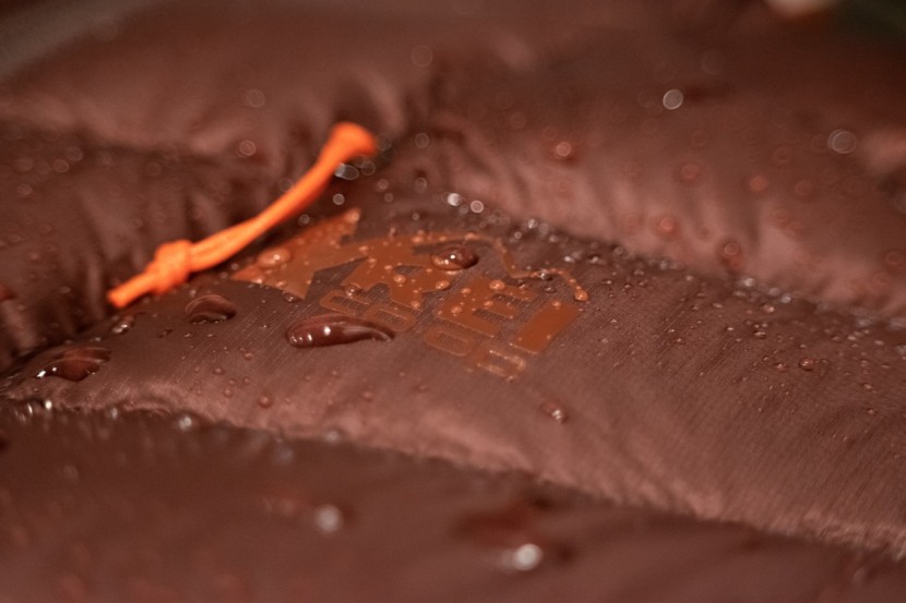 rei co-op magma 850 hoodie 2.0 - the quantum pertex material is treated with a dwr finish to protect...