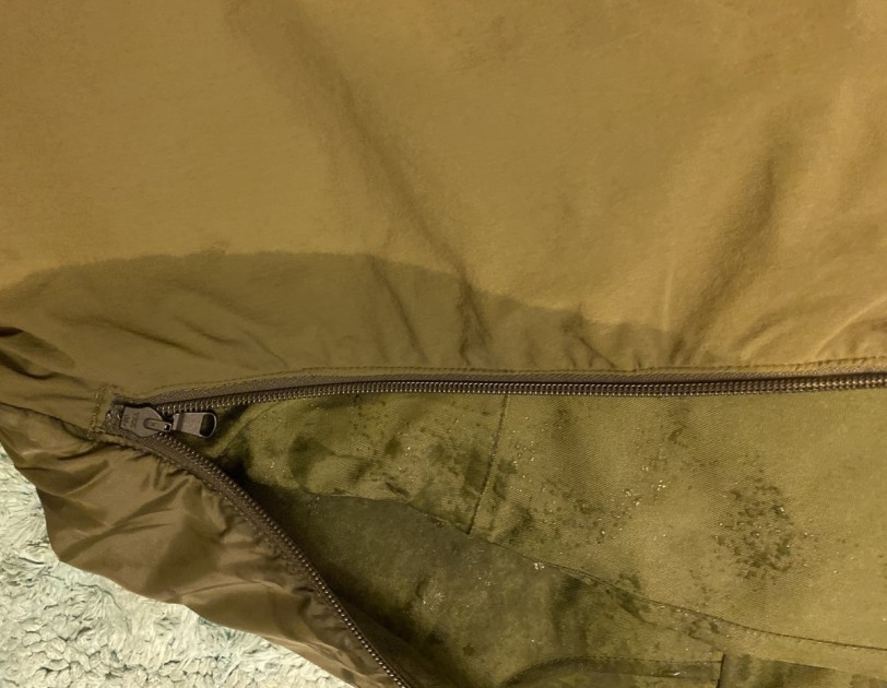 burton avalon bib - water seeped through the zipper seams into the inside of the pockets...