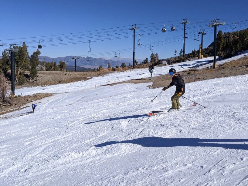 burton avalon bib - bluebird days in the avalon. look good, ski well!
