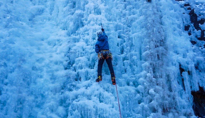 arc&#039;teryx alpha sv - the arc&#039;teryx alpha sv is a durable companion for daily ice climbing...