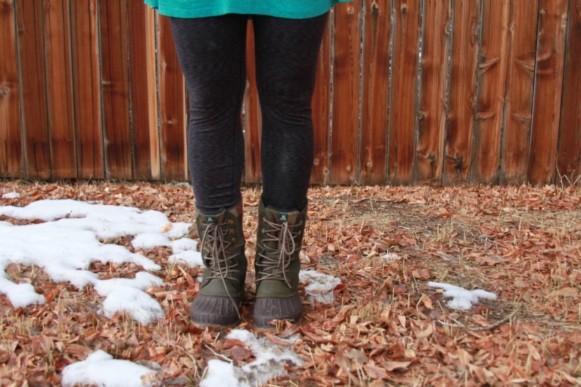 kamik sienna 2 - a look at the stylish sienna. this is on our tester who is 5&#039;6 in...