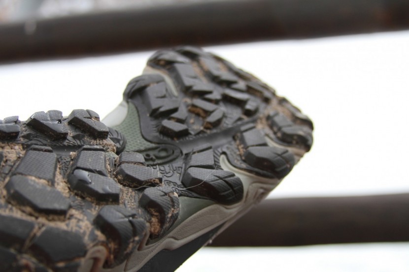 oboz bridger 7" insulated waterproof - the lugs are deep, grabbing steep trails. we just wish the rubber...