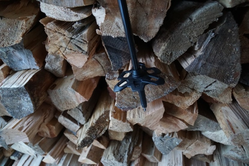 backcountry ski poles - the via carbon&#039;s spinning powder basket keeps the smaller side...