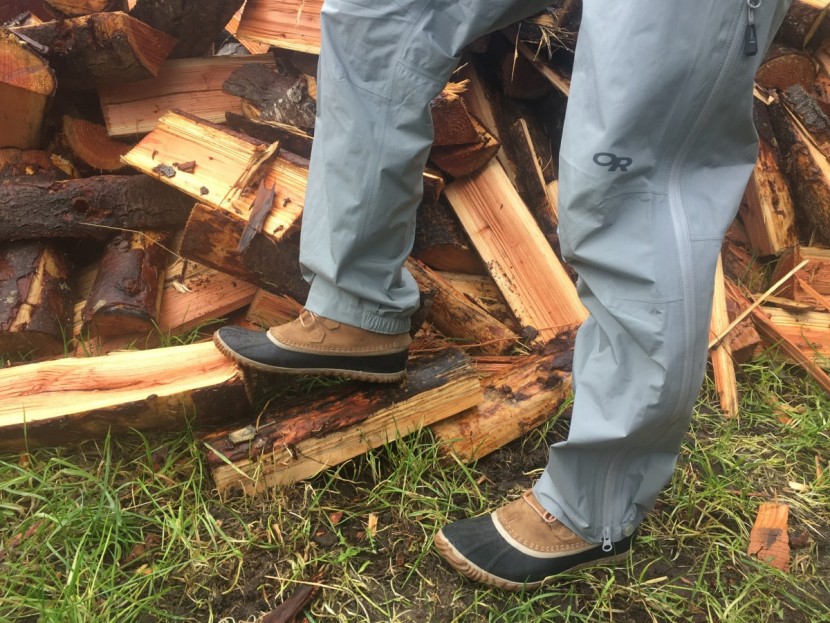 rain pants womens - the or aspire rain pants are up for the (soggy) challenges of life.