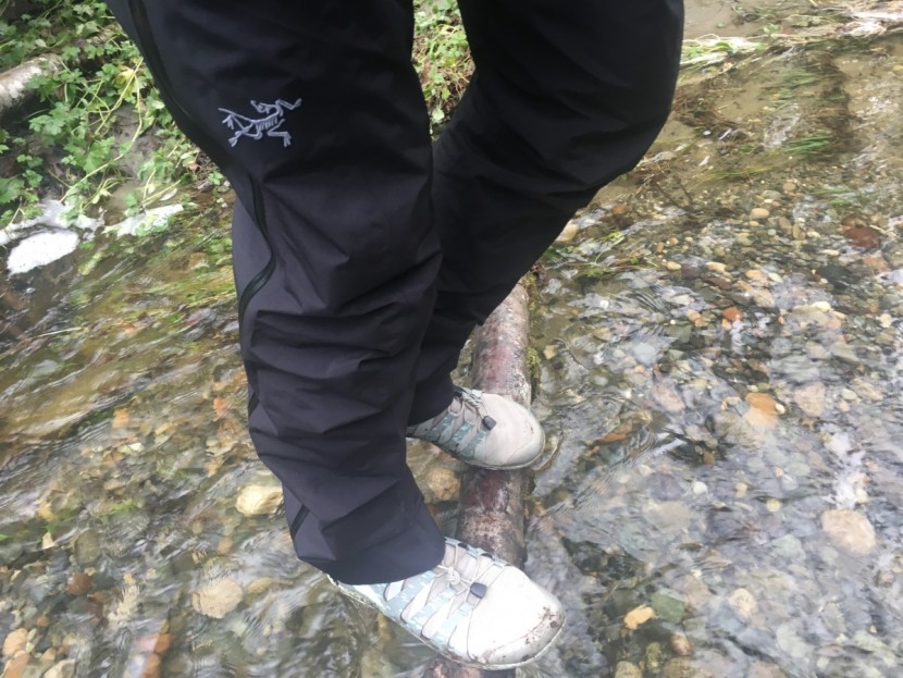 Arc'teryx Zeta SL Pant - Women's Review | Tested Arc'teryx Zeta SL Pant - Women's Review | Tested