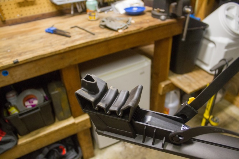 topeak prepstand x - the rubber bottom bracket pad works well, but is easily lost when...