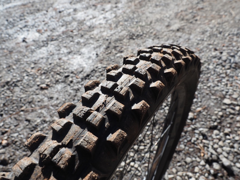 michelin wild enduro front 2.4 - the shoulder lugs are widely spaced, stiff, and quite pronounced.