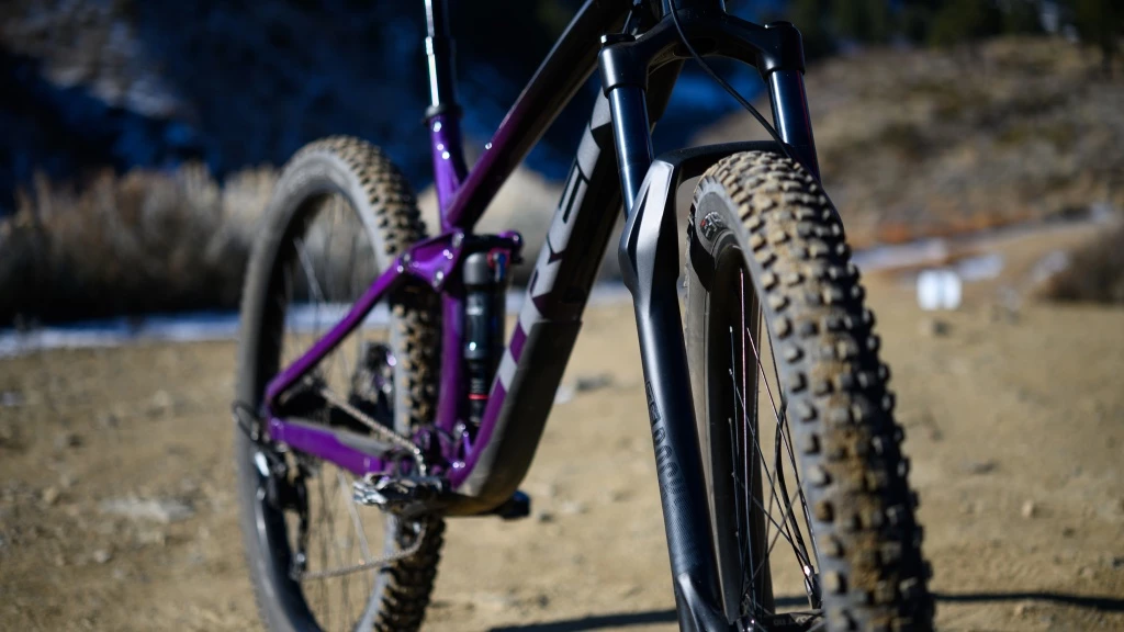 trek fuel ex 5 mountain bike under 3000 review - rock shox recon forks have improved dramatically in recent years...