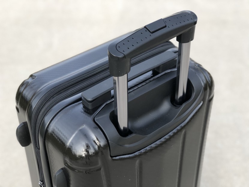 amazon basics oxford expandable 20&quot; - the telescoping handle does have three possible heights, but also is...