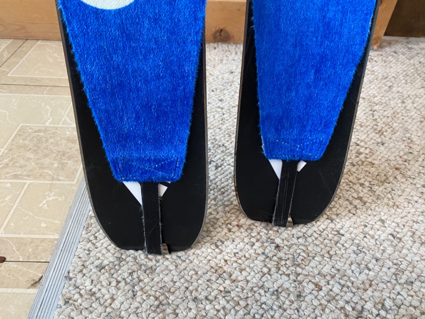 colltex mohair mix - the tail strap and clip is low profile, but doesn&#039;t work that well...