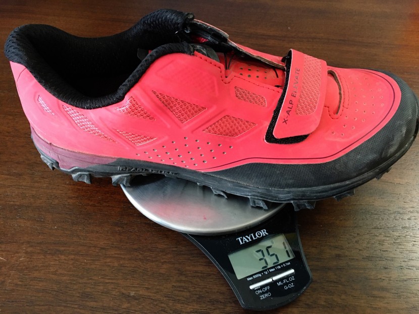 pearl izumi x-alp elevate - the shoe weights 351 grams for a women's eu40.