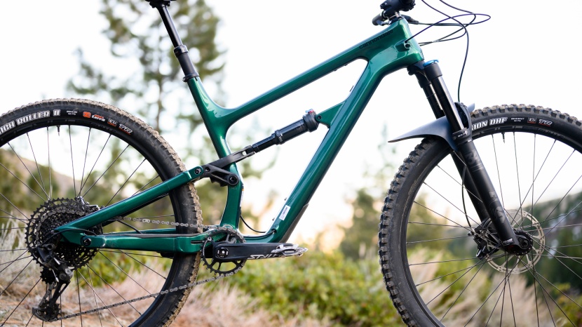 cannondale habit carbon 3 - the emerald green carbon fiber frame has clean lines. the rear...